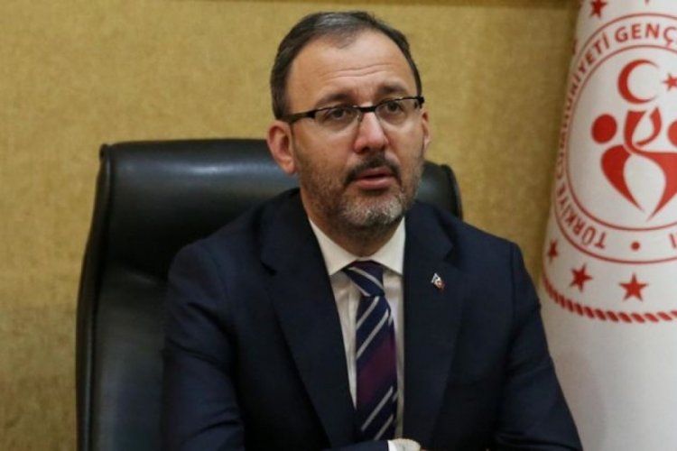 Bakan Kasapoğlu'ndan Cenk Tosun'a ge&ccedil;miş olsun telefonu