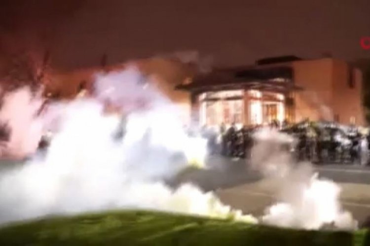 ABD polisi siyahi genci &ouml;ld&uuml;rd&uuml;, protestocular sokaklara indi