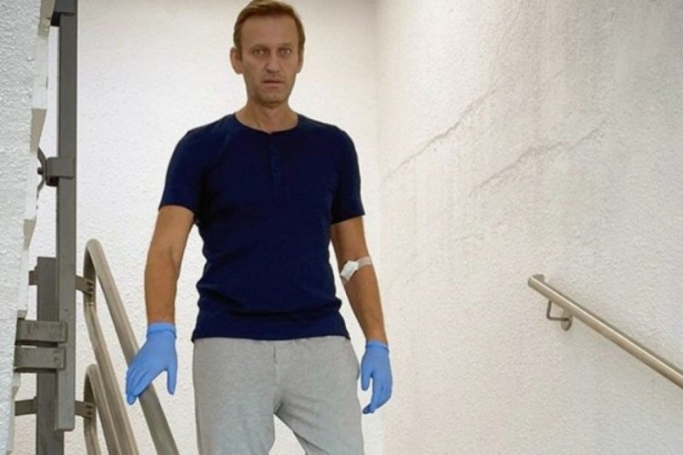 Rus muhalif Navalnıy, Kur'an-ı Kerim vermeyi reddeden hapishane yönetimini mahkemeye verdi