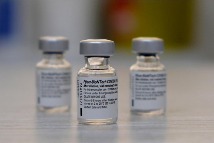AB, BioNTech-Pfizer'dan 1,8 milyar doz aşı almaya hazırlanıyor
