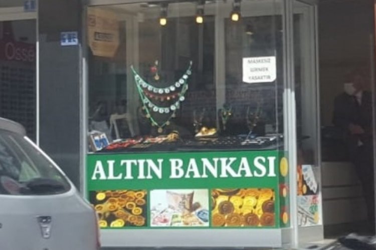 Fotoğraf &ccedil;ekmek i&ccedil;in bilezikleri alıp, 'hakkını helal et' diyerek ka&ccedil;tı