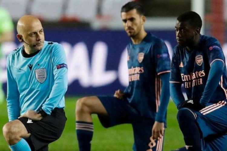 C&uuml;neyt &Ccedil;akır Slavia Prag-Arsenal ma&ccedil;ı &ouml;ncesi diz &ccedil;&ouml;kt&uuml;