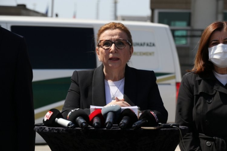 Bakan Pekcan: G&uuml;mr&uuml;k kapılarında 1 dakika bile kaybetme l&uuml;ks&uuml;m&uuml;z yok