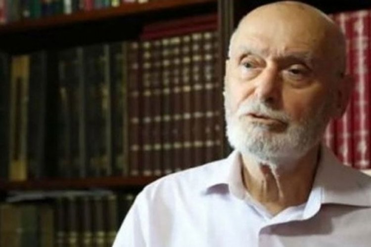 İlahiyatçı Prof. Dr. Ali Özek hayatını kaybetti