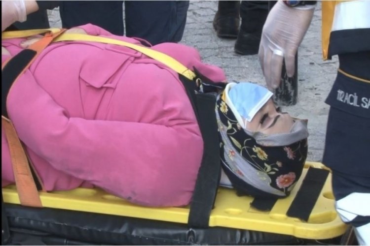 Turist kadının dehşeti yaşadığı kaza kamerada