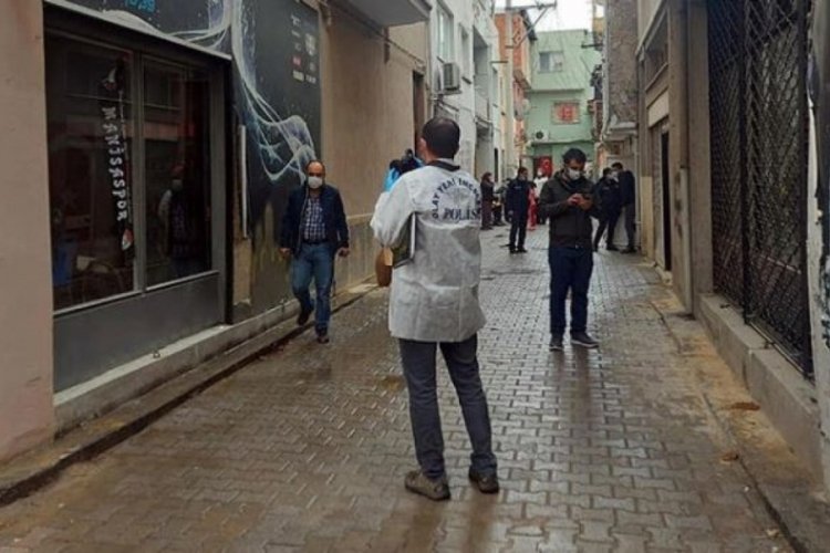 İzmir'de dehşet! Evinde tabancayla vurulmuş halde bulundu