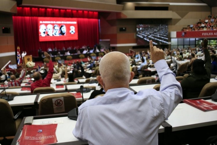 K&uuml;ba Devlet Başkanı Diaz-Canel, PCC'nin yeni Genel Sekreteri se&ccedil;ildi