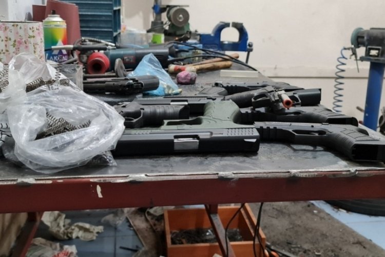 Yasa dışı silah imalathanesine operasyon