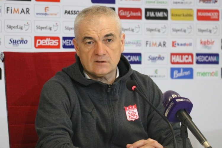 Rıza &Ccedil;alımbay: "Beşiktaş'ı yensen ayrı, yenilsen ayrı"
