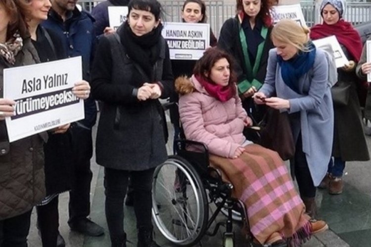 Boşanmak isteyen eşini fel&ccedil; bırakan kocaya 23 yıl 4 ay hapis