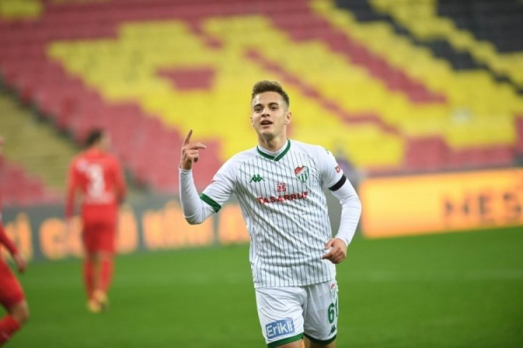 Bursaspor'da gollere santrfor oyuncularının katkısı büyük