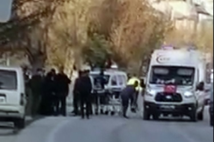 Baba ve iki kızı feci kazada can verdi!