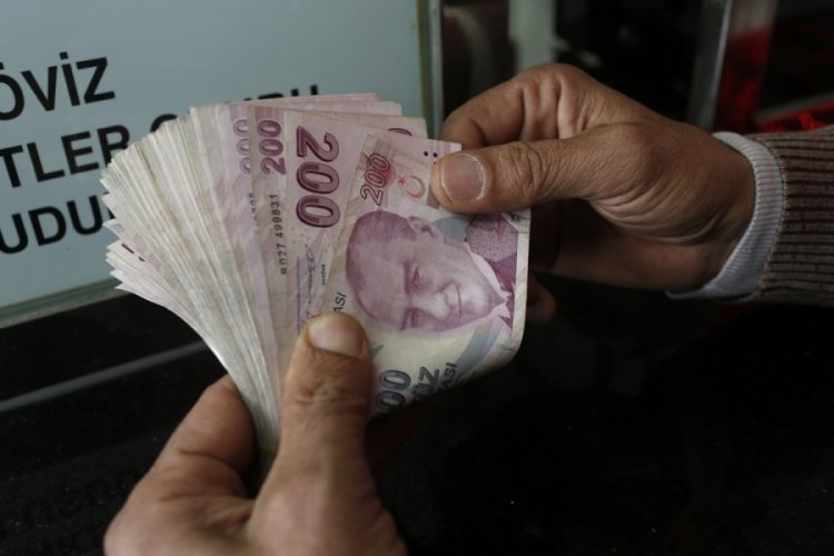 Emeklinin g&ouml;z&uuml; bayram ikramiyesine gelecek zamda! 3 alternatif var...