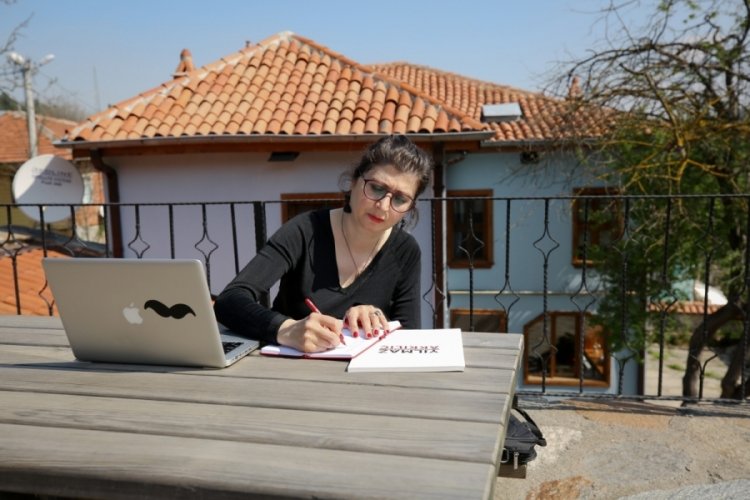 Karamuti yeni kitaplarında Bursa Misi'den ilham aldı