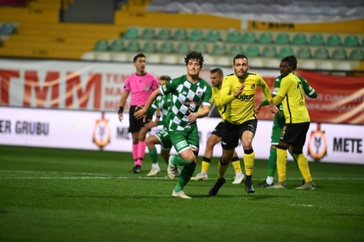 Bursaspor İstanbulspor'u konuk ediyor
