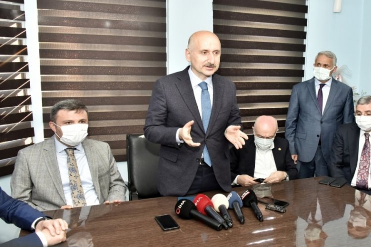 Bakan Karaismailoğlu, G&uuml;m&uuml;şhane'de yapılan &ccedil;alışmaları inceledi