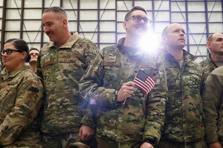 ABD, Afganistan'daki askeri te&ccedil;hizatlarını taşımaya başladı