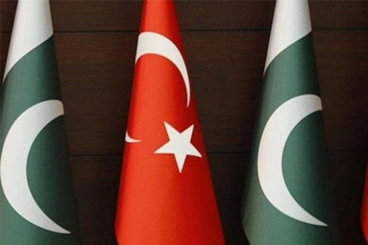 Bakan &Ccedil;avuşoğlu'na, Pakistanlı mevkidaşından destek