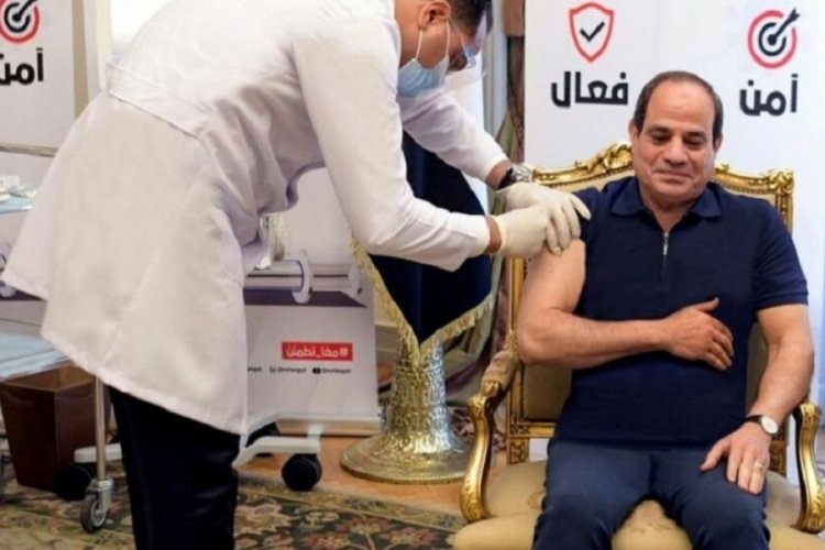 Mısır Cumhurbaşkanı Sisi koronavir&uuml;s aşısı oldu