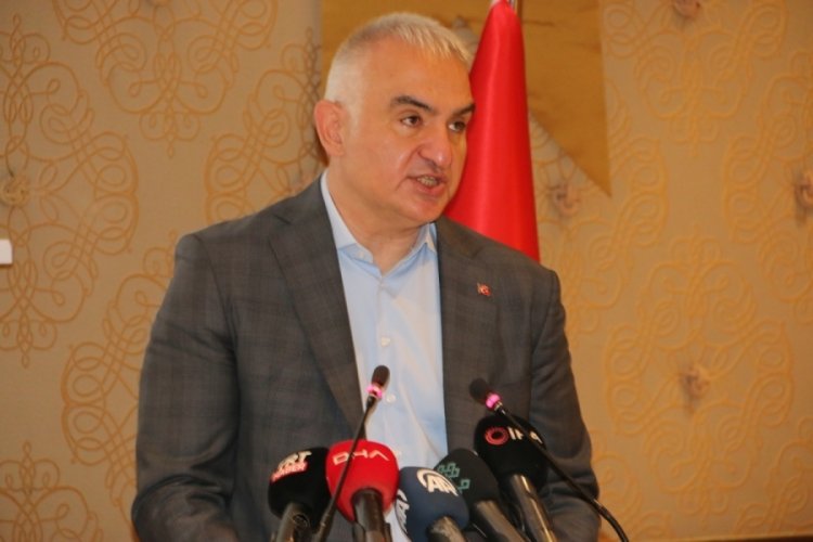 Bakan Ersoy: "Mayıs sonuna kadar t&uuml;m turizm &ccedil;alışanları aşılanacak"