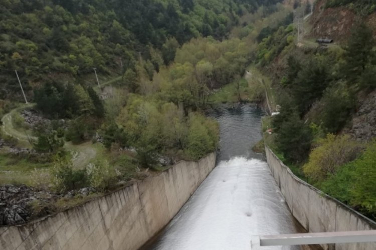 Bursa'da Doğancı Barajı da su salmaya başladı