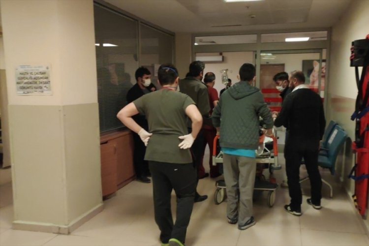 Bursa'da oyun oynarken asansör boşluğuna düşen çocuk yaralandı