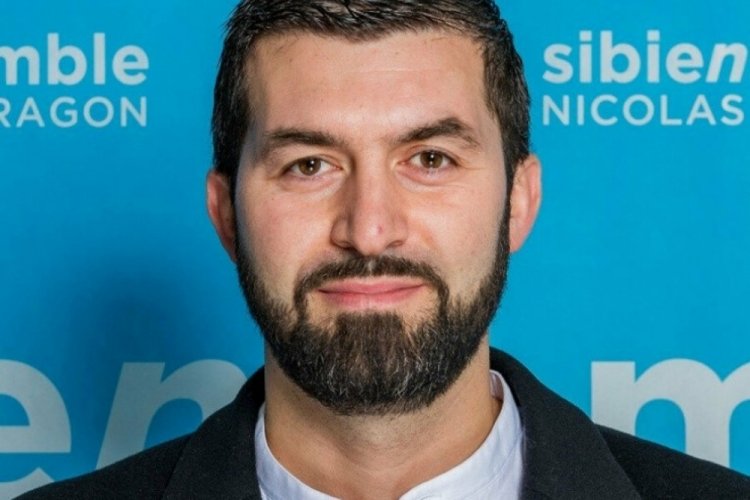 Fransa'da ASALA'yı kınayan paylaşımı beğenen T&uuml;rk meclis &uuml;yesi zorla istifa ettirildi