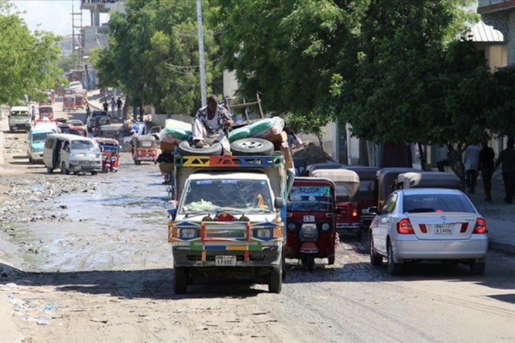 Somali'de seçimlere ilişkin anlaşmazlığın çatışmaya dönüşmesiyle yaklaşık 100 bin kişi yerinden oldu