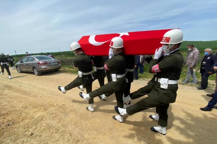 Kıbrıs gazisi, askeri törenle toprağa verildi