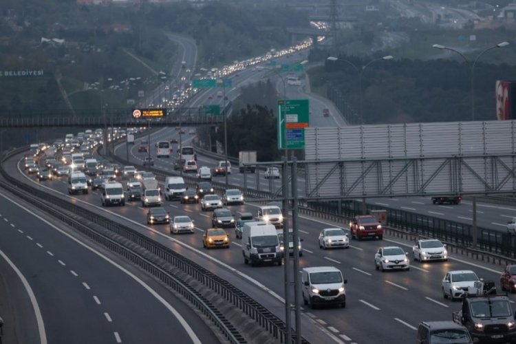 İstanbul'da 'tam kapanma' &ouml;ncesinde ka&ccedil;ış trafiği