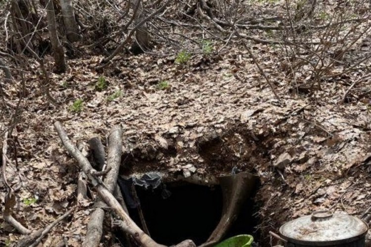Tunceli'de ter&ouml;ristlerin 27 sığınağı ve 3 deposu imha edildi