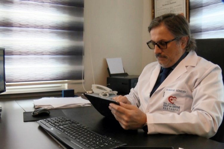 "Pandemide sağlık &ccedil;alışanlarına uygulanan şiddet arttı"
