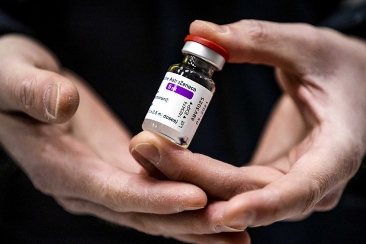 Bilim Kurulu &Uuml;yesi Prof. Dr. Akın'dan AstraZeneca aşısı a&ccedil;ıklaması!