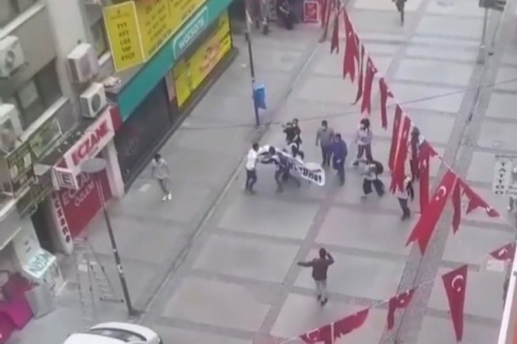 İzmir'de izinsiz 1 Mayıs kutlamasına 10 g&ouml;zaltı