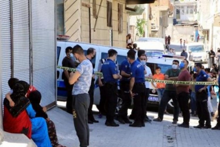 Şanlıurfa'da &ccedil;&uuml;r&uuml;m&uuml;ş bebek cesedi bulundu