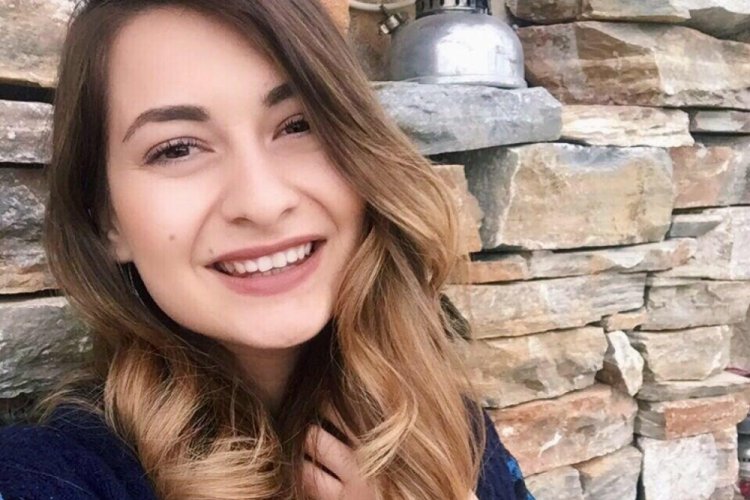&Ouml;ğrencilerine ders anlatırken beyin kanaması ge&ccedil;irerek can verdi