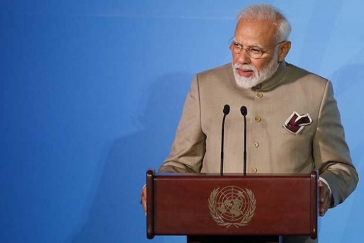 Hindistan'da Modi'nin partisi, se&ccedil;imlerde başarılı olamadı