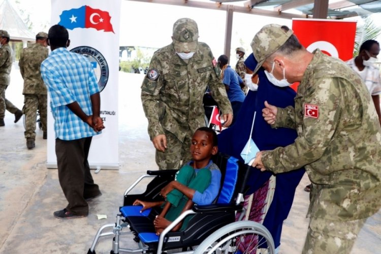 Türk Silahlı Kuvvetleri'nden Somali'ye yardım eli