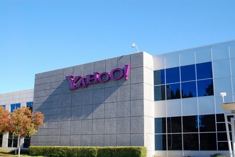Verizon, Yahoo ve AOL'u 5 milyar dolara satıyor