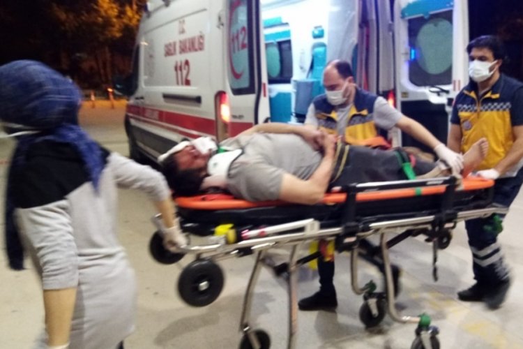 Bursa'da 50 metre sürüklenen motosiklet sürücüsü yaralandı
