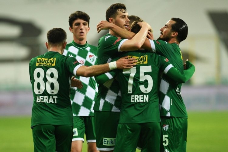 TFF 1'inci Lig'de sadece iki kul&uuml;pten tamamen yerli kadro