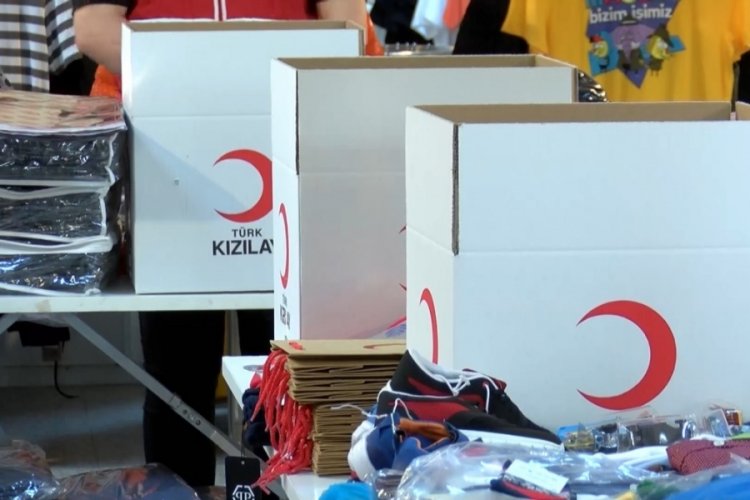 Kızılay, bayramda 410 bin &ccedil;ocuğa dağıtılmak &uuml;zere yardım kolisi hazırladı