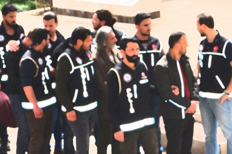 Eskişehir'de fuhuş operasyonu: 8'i kadın 36 kişi g&ouml;zaltına alındı