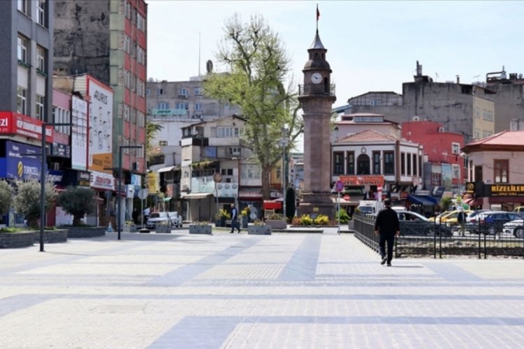 Samsun, Kovid-19 aşısı ve tedbirlerle 42'nci sıraya geriledi