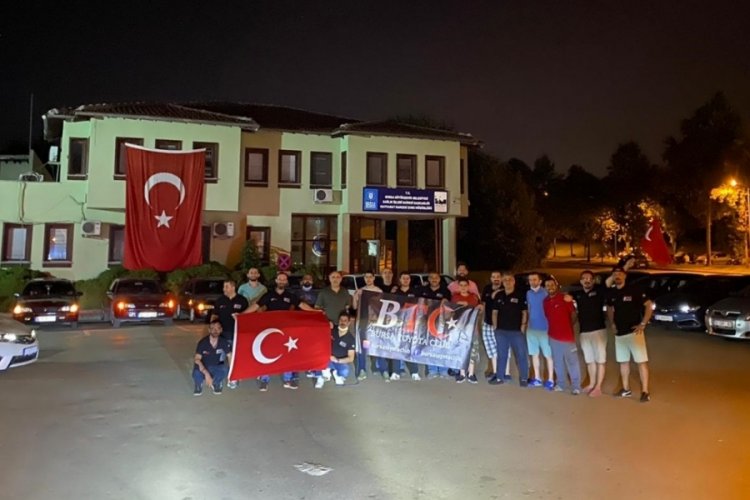 Bursa'da asfaltta değil iyilikte yarışıyorlar