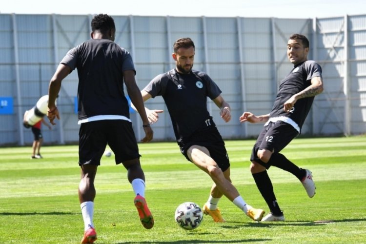 Konyaspor, G&ouml;ztepe ma&ccedil;ı hazırlıklarını tamamladı