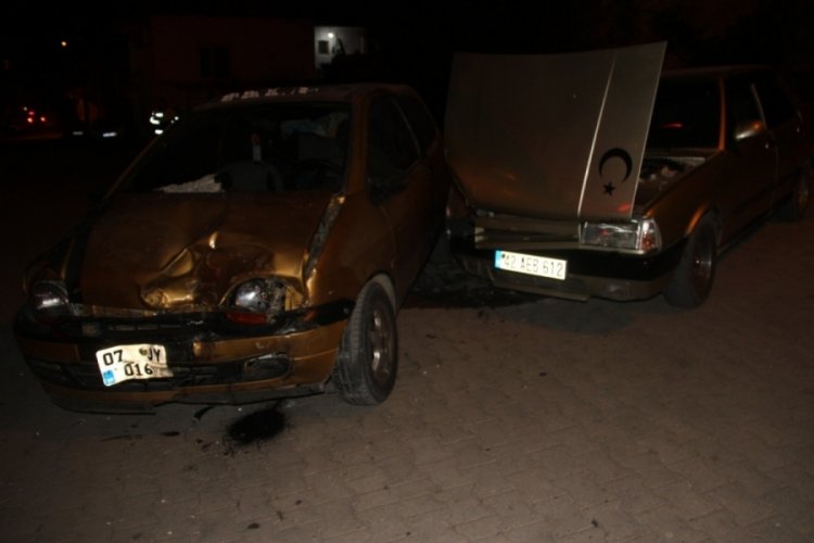 Konya'da otomobiller çarpıştı: 8 yaralı