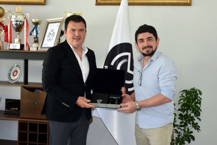 Manisa FK'da Sportif Direkt&ouml;r Taner Savut'a veda
