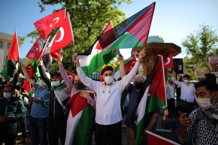 İsrail'in Mescid-i Aksa'ya saldırısı Bursa'da protesto edildi