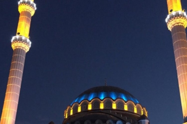 Cami hoparl&ouml;r&uuml;nden okunan kasideye soruşturma a&ccedil;ıldı